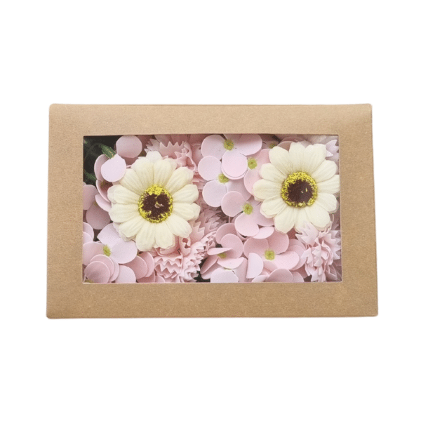 Zeepbloemen in een doosje roze